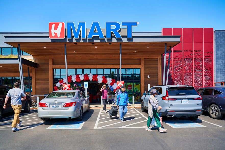 Primary Photo Of , Seattle General Retail For Sale