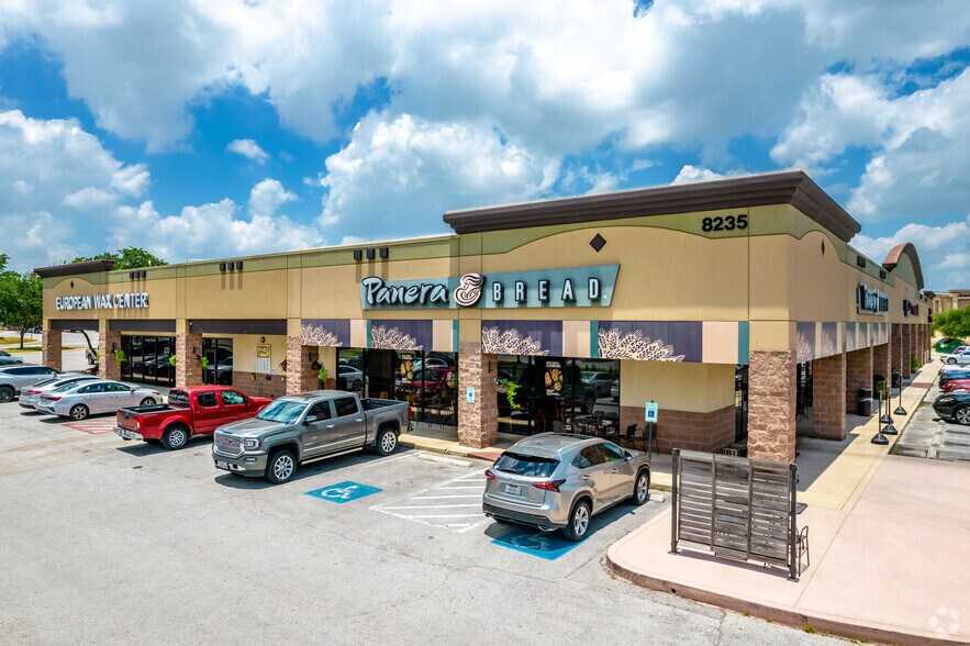 More Photos Of 8238-8356 Agora Pky, Schertz Unknown For Lease