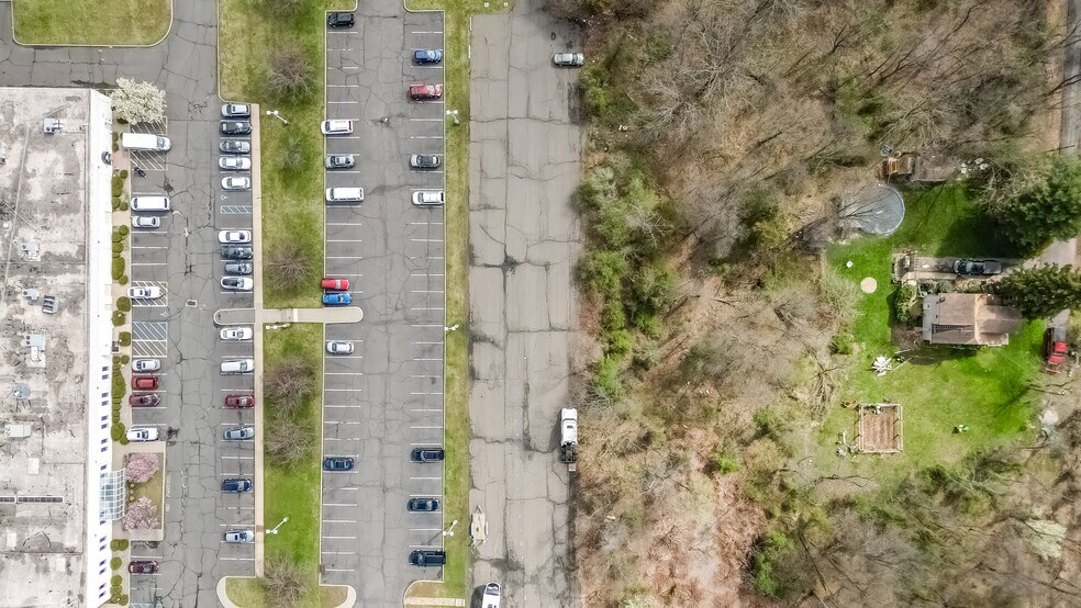 More Photos Of 644 howard avenue, Somerset Land For Lease