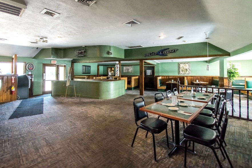 More Photos Of 141 Congamond Rd, Southwick Restaurant For Lease