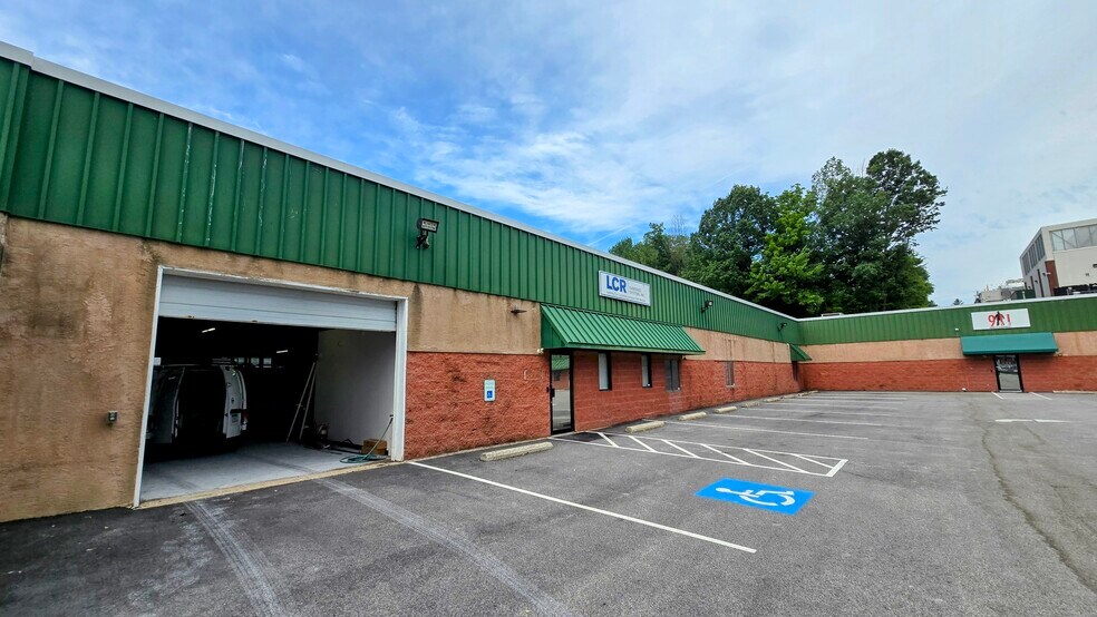 More Photos Of 9 S Forrest Ave, Norristown Manufacturing For Sale