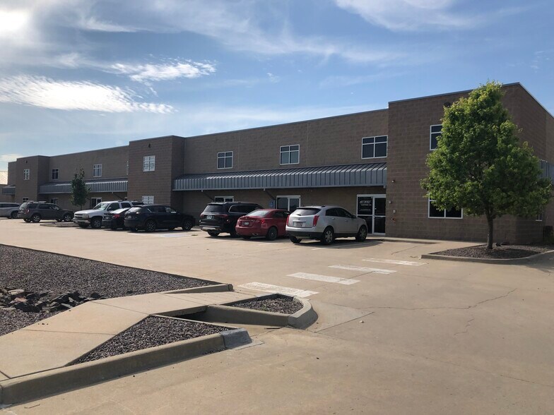 More Photos Of 3752 Imperial St, Frederick Light Manufacturing For Sale