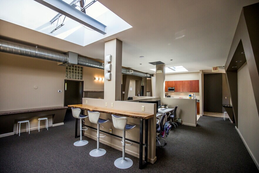 More Photos Of 3741 S Peoria Ave, Tulsa Coworking Space