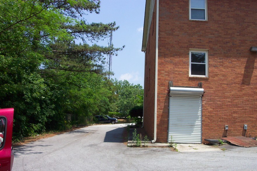 More Photos Of 2175 Highpoint Rd, Snellville Coworking Space
