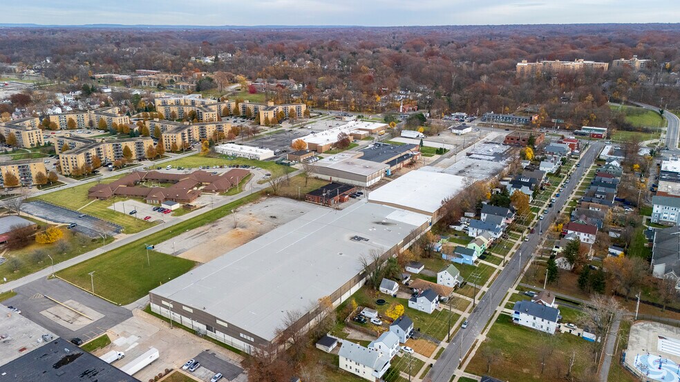 More Photos Of 18513 Euclid Ave, Cleveland Unknown For Lease