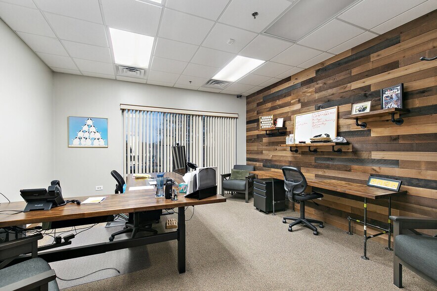 More Photos Of 15-85 N Woodbury St, South Elgin Apartments For Lease