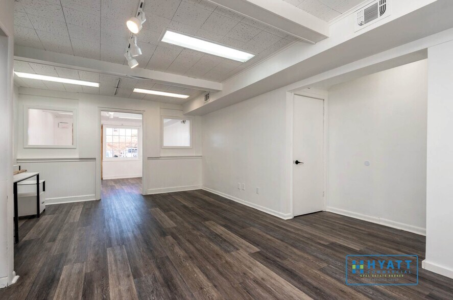 More Photos Of 6 Dock St, Annapolis Storefront Retail Office For Lease