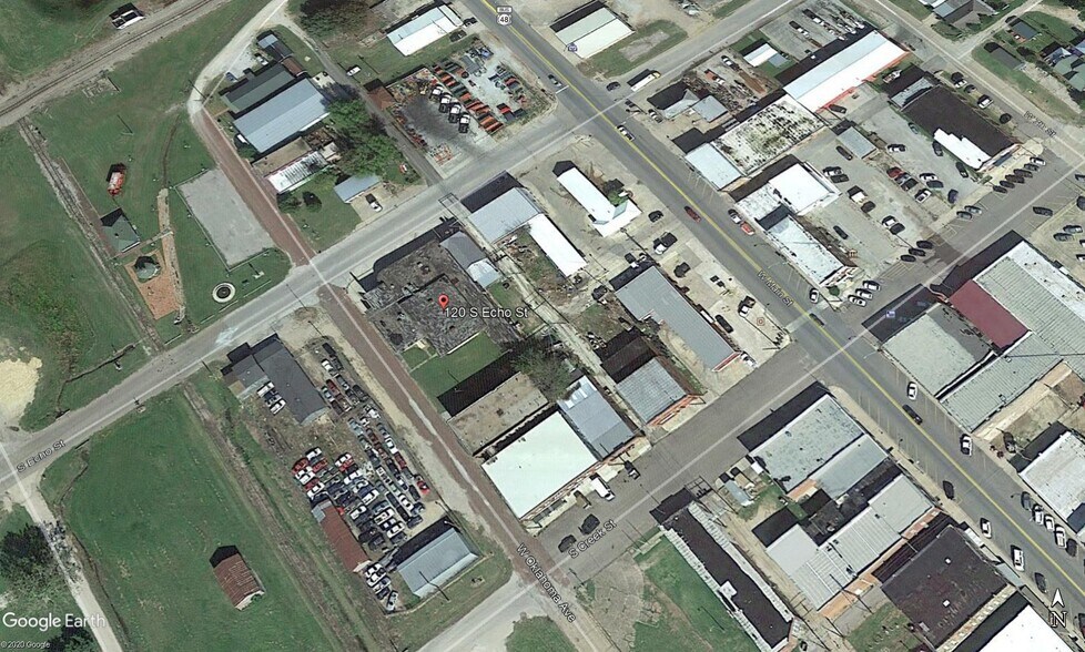 More Photos Of 120 S Echo St, Holdenville Bar For Sale