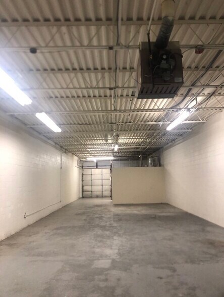 More Photos Of 70 Corbin Ave, Bay Shore Warehouse For Lease