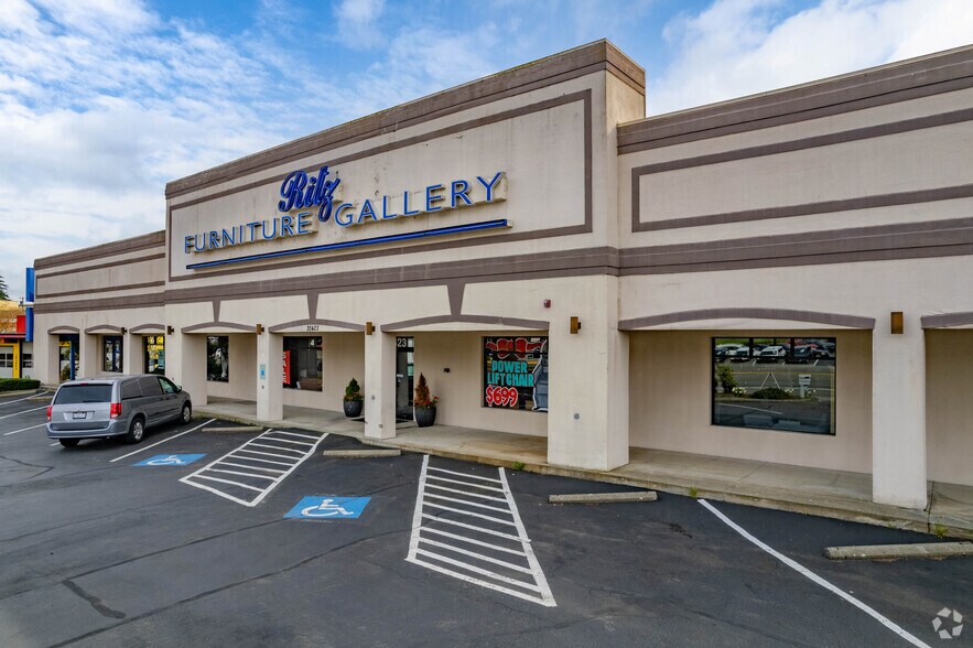 More Photos Of 20423 Highway 99, Lynnwood Freestanding For Sale