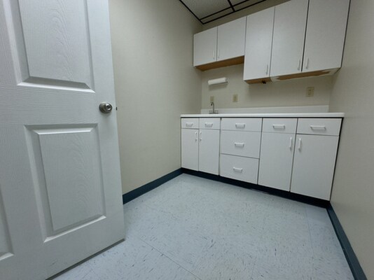 More Photos Of 1661 Walkup Ave, Monroe Office For Lease