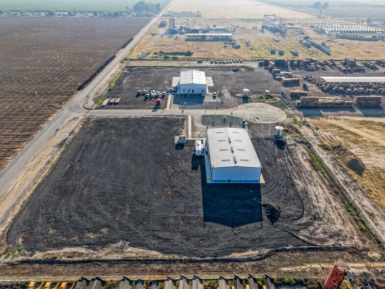 More Photos Of 30732 San Diego st, Shafter Warehouse For Lease