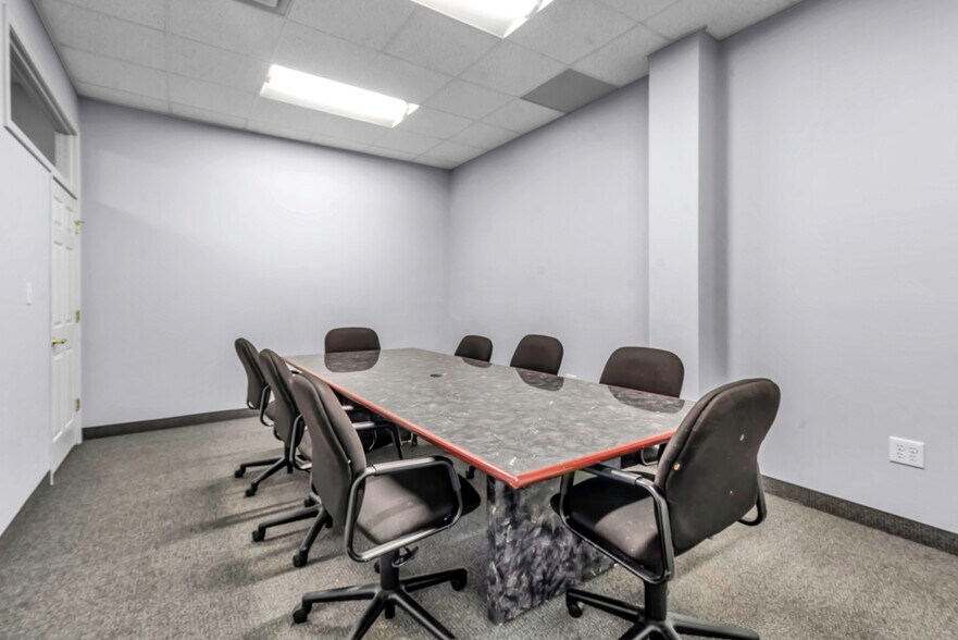 More Photos Of 1083 Delaware Ave, Buffalo Medical For Lease