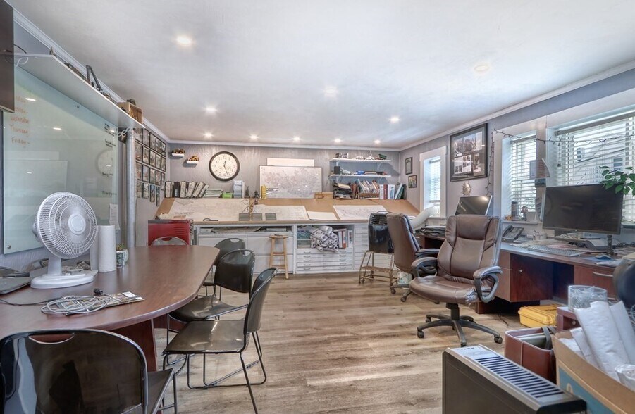 More Photos Of 16 Moreland St, Somerville Service For Sale