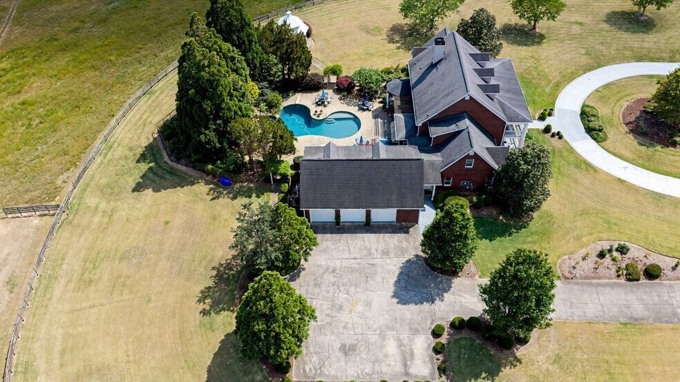 More Photos Of 525 Murphy Rd, Newnan Winery Vineyard For Sale