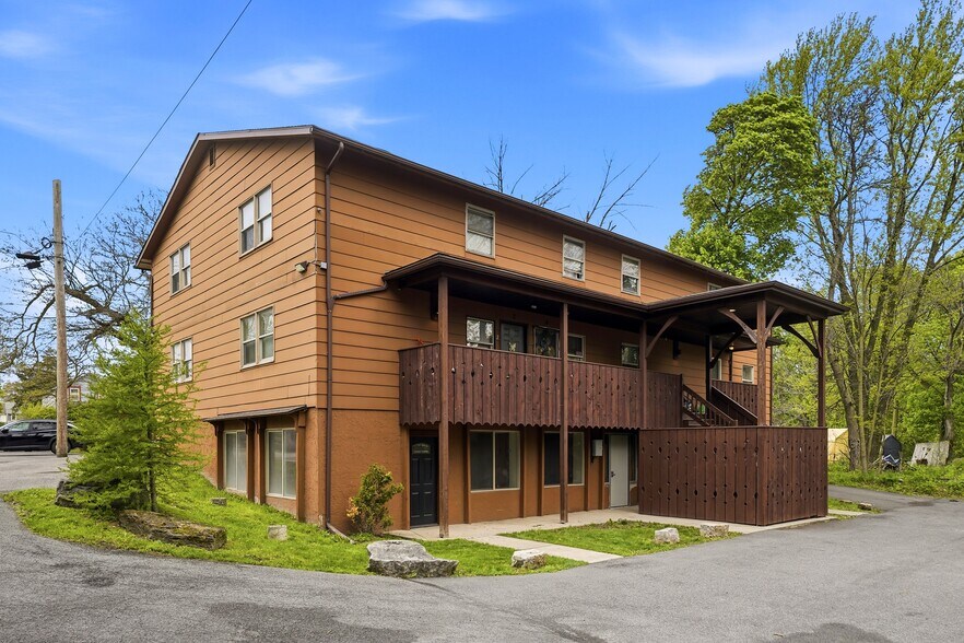 More Photos Of 55 Washington St, Lockport Apartments For Sale