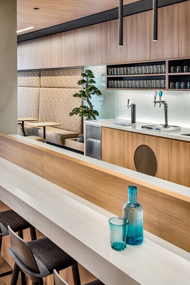 More Photos Of 26-32 Wellington St E, Toronto Office For Lease