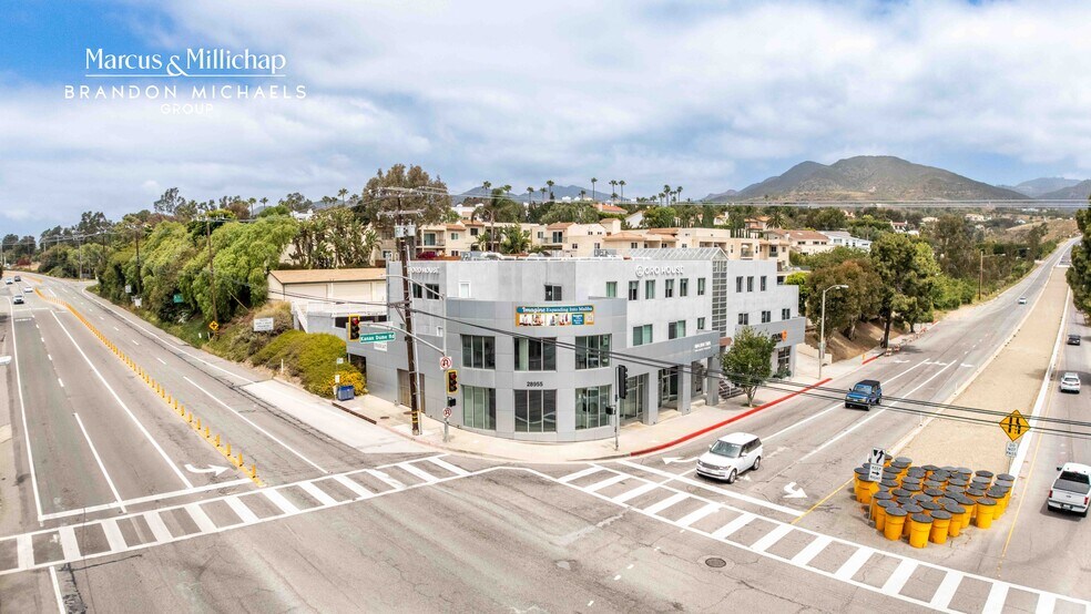 Primary Photo Of 28955 Pacific Coast Hwy, Malibu Storefront Retail Office For Sale