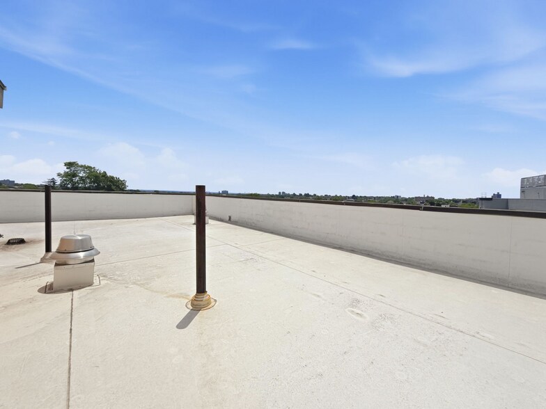 More Photos Of 856 E 213th St, Bronx Apartments For Sale