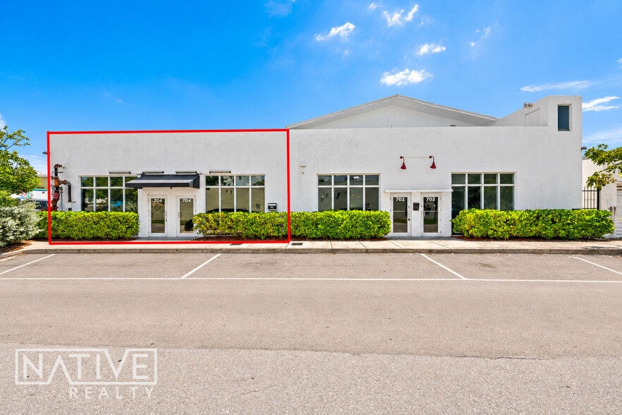 More Photos Of 702-706 NE 1st Ave, Fort Lauderdale Restaurant For Lease