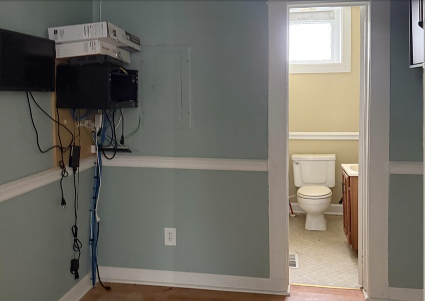 More Photos Of 190 Mill St, Clayton Storefront Retail Office For Lease