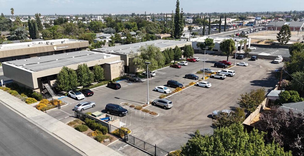 More Photos Of 191 W Shaw Ave, Fresno Office For Sale