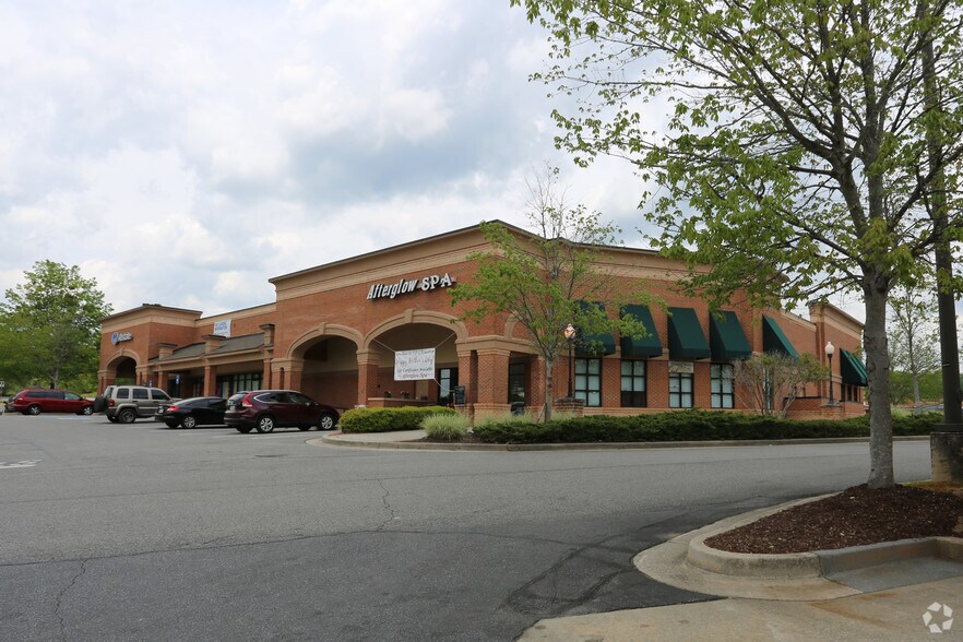 More Photos Of 1431 Riverstone Pky, Canton Freestanding For Lease