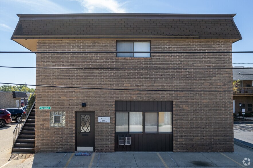 More Photos Of 140 W Saint Charles Rd, Villa Park Office Residential For Lease