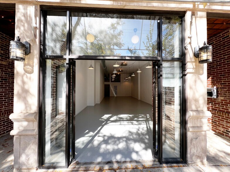 More Photos Of 2136-2142 W Division St, Chicago Storefront Retail Residential For Sale