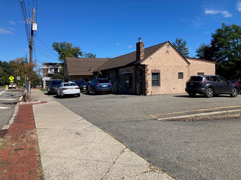 Primary Photo Of 22 Kinderkamack Rd, Oradell Storefront For Sale