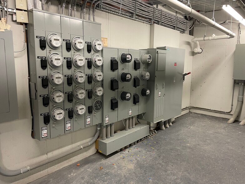 More Photos Of 62 Broadway, Woodcliff Lake Apartments For Sale