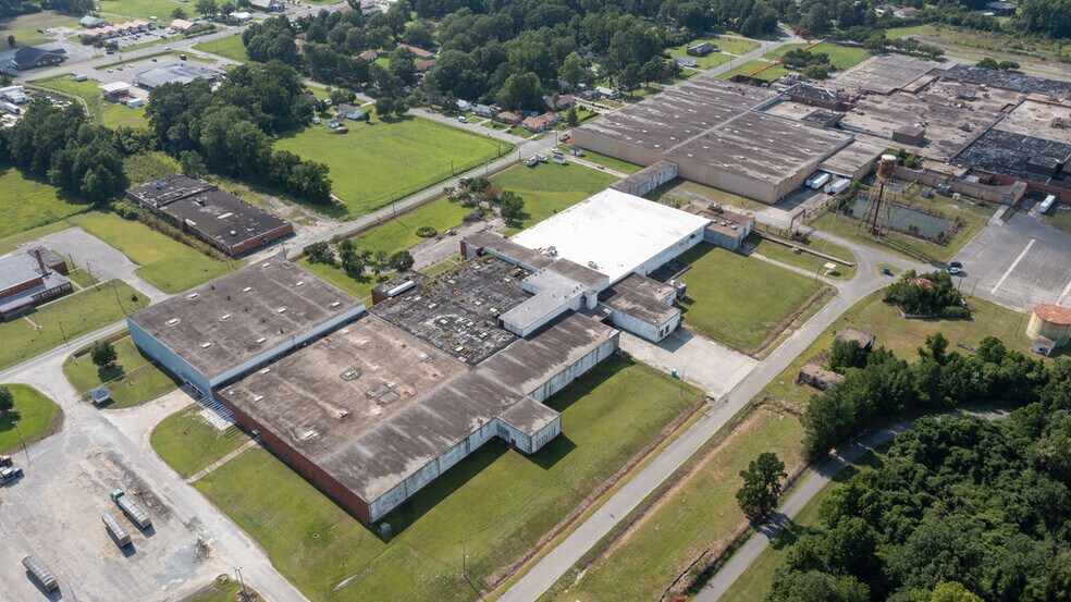 More Photos Of 601-605 Old Wilmington Rd, Wallace Unknown For Lease