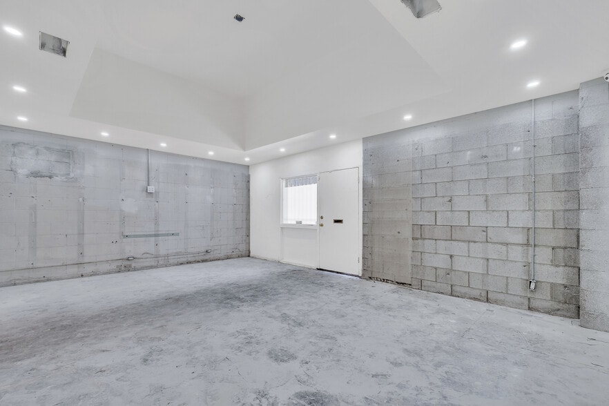 More Photos Of 8100 Electric Ave, Stanton Warehouse For Sale