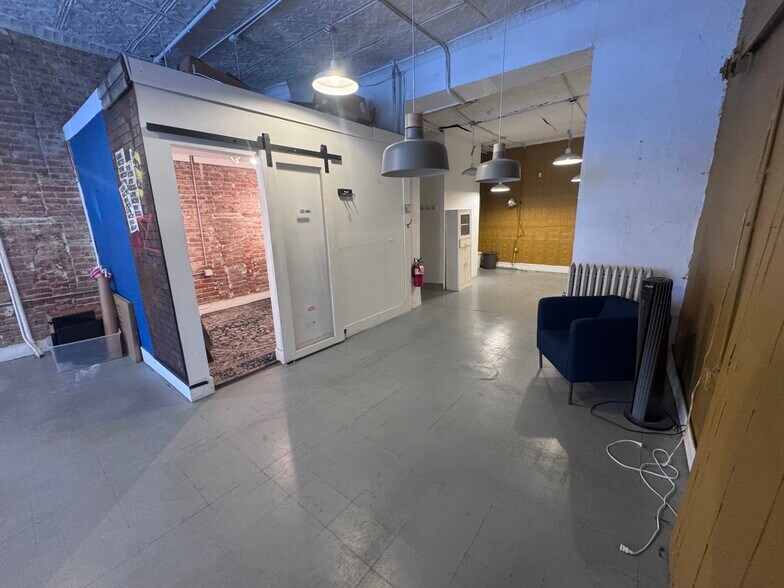 More Photos Of 188 Broadway, Brooklyn Storefront Retail Residential For Lease