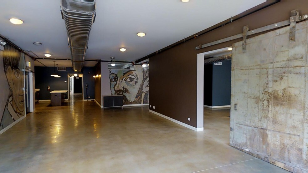 More Photos Of 948-952 W Fulton Market, Chicago Office For Lease