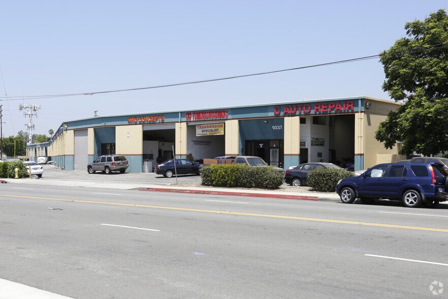 Primary Photo Of 9237 Lower Azusa Rd, Temple City Warehouse For Lease