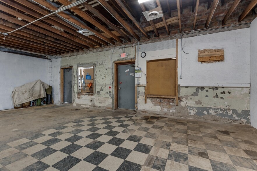 More Photos Of 227 Southfield Rd, Ecorse Warehouse For Sale