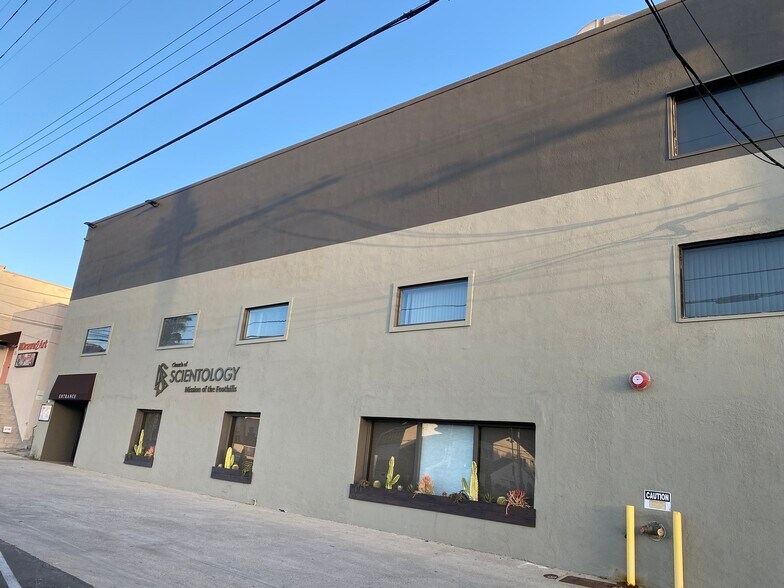 Primary Photo Of 3715 Market St, Glendale General Retail For Lease