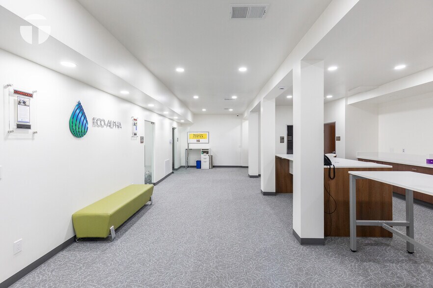 More Photos Of 318 12th St, Sacramento Storefront For Sale