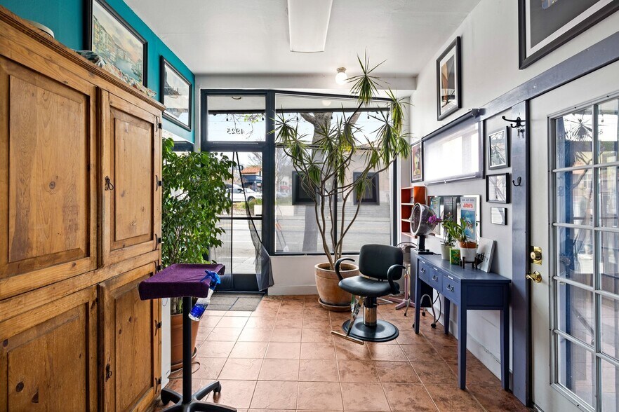 More Photos Of 4935 Shattuck Ave, Oakland Freestanding For Sale