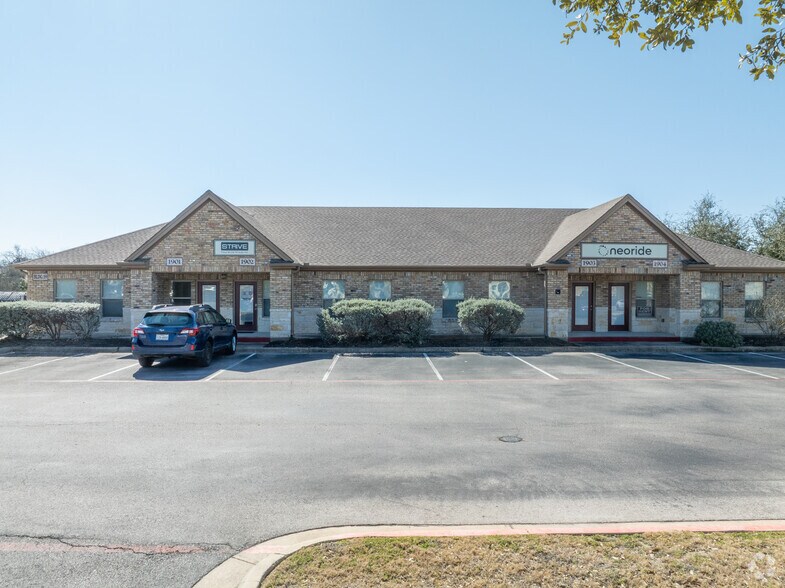 More Photos Of 1464 E Whitestone Blvd, Cedar Park Medical For Lease