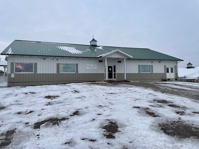More Photos Of N5696 850th St, Elk Mound Bar For Lease