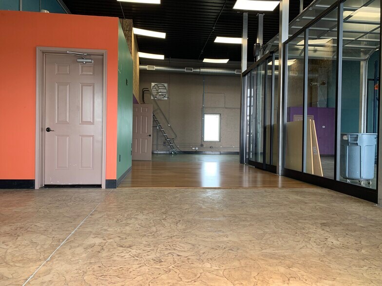 More Photos Of 8745 Old US Highway 50, Breese Industrial For Lease