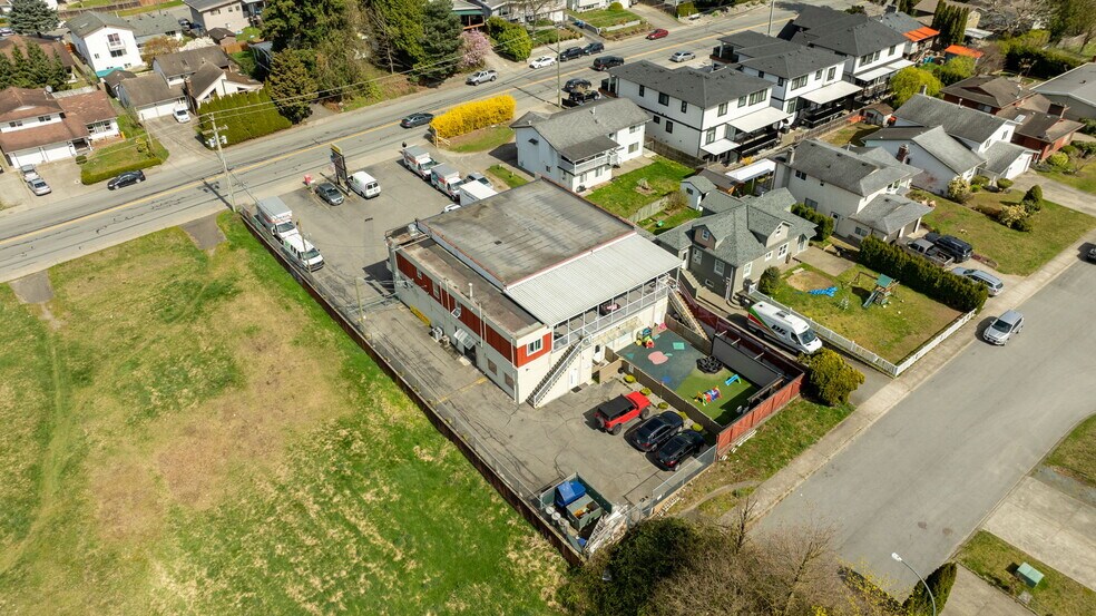 More Photos Of 32354 Marshall Rd, Abbotsford Freestanding For Sale