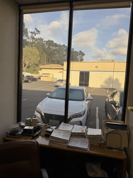 More Photos Of 4616 Mission Gorge Pl, San Diego Office For Sale