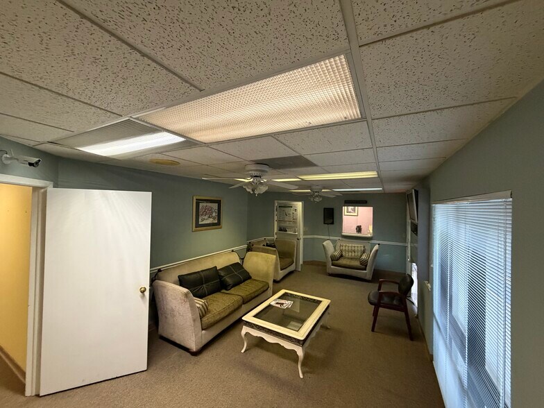 More Photos Of 2595 Tampa Rd, Palm Harbor Office For Sale