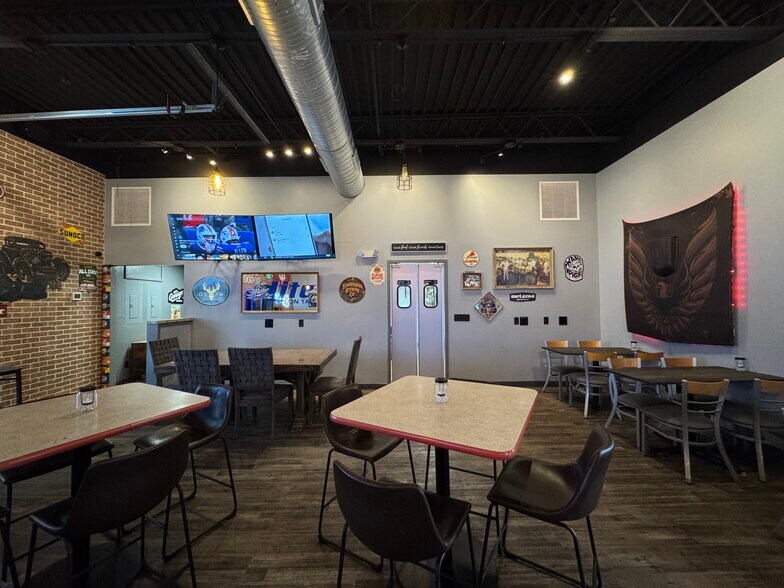 More Photos Of 4040 State Road 46 E, Nashville Restaurant For Sale