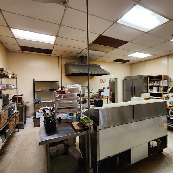 More Photos Of 701 S Belmont Ave, Superior Restaurant For Sale