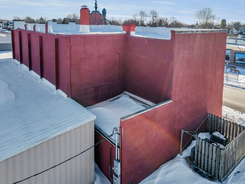 More Photos Of 112 S Pine St, Norborne Bank For Sale