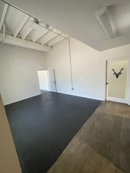 More Photos Of 5731 SW 23rd St, West Park Auto Repair For Lease